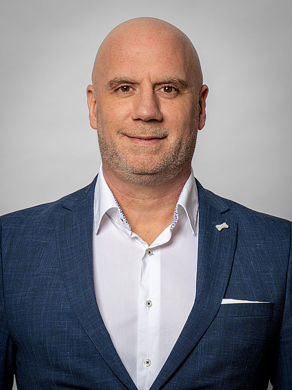 Robert Aksan